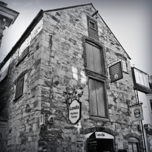 Leighton Art Gallery Report